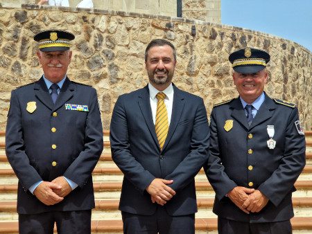 A la derecha Juan Jose Florido oficial jefe de Unidron