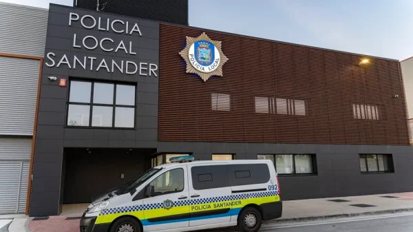 Investigado un policía local de Santander por acceder a datos de una víctima del sistema VioGén 10 Policia Local de Santander