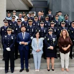 Foto de familia de los policias distinguidos