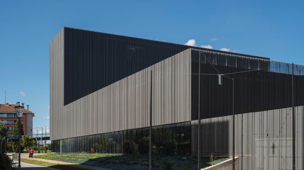 Fuente Metalocus Policia Local Gijon