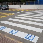 Paso de peatones con pictogramas