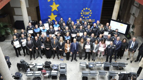 Foto de familia de los galardonados