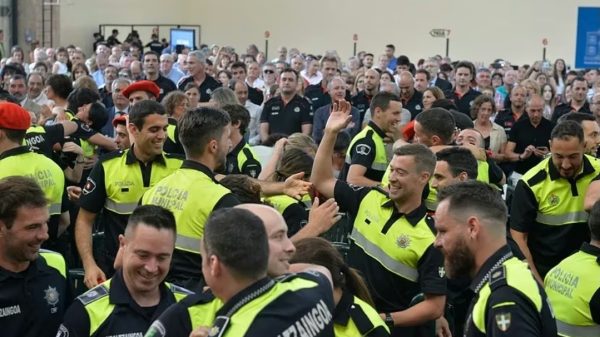 Promocion de policias locales en la Academia de Arkaute