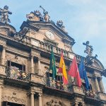 El Ayuntamiento de Pamplona actualiza su protocolo de actuación ante las conductas hostiles o agresivas externas que afectan a su personal 2 Protocolo agresiones fachada ayuntamiento web