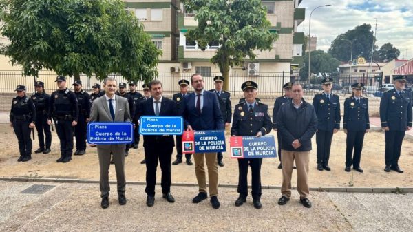 Murcia: un jardín con 170 años de servicio 14 Inauguracion Jardin Cuerpo de la Policia de Murcia