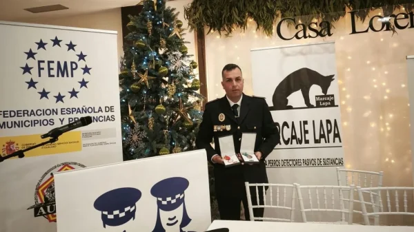Juan Miguel Moreno, de la Policía Local de Algeciras, referente en la formación de perros de protectoras para unidades caninas 12 Juan Miguel Moreno