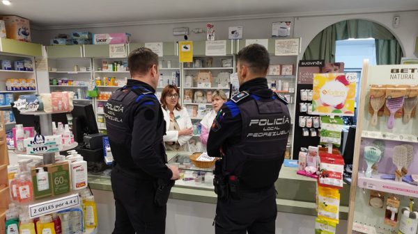 Otro año más, la Policía Local activa la campaña “Comercio seguro en Pedrezuela” durante las Navidades 13 Policia Local de Pedrezuela