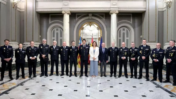 Valencia deberá indemnizar con 40.000€ a un comisario, que fue excluido irregularmente en un proceso de ascenso 13 Toma de posesion de Angel Albendin como nuevo jefe de la Policia Local de Valencia 1