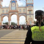 policia en la feria de abril 2023