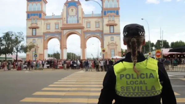 policia en la feria de abril 2023