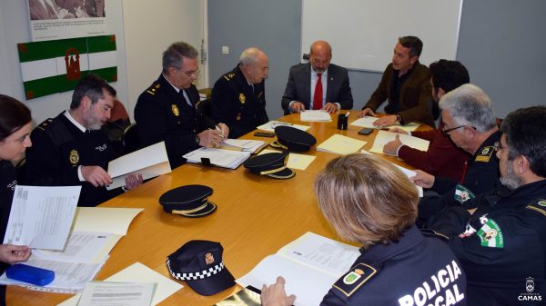 Reunion de una Junta Local de Seguridad