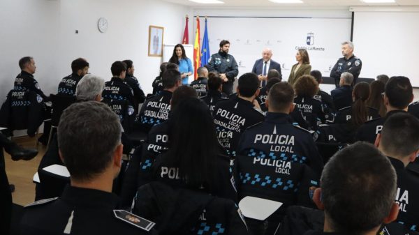 DESTACADA 38 agentes de Policia Local CLM limpia