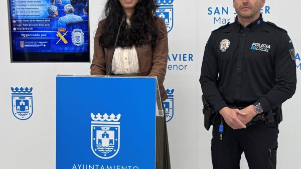 Fotografia en la presentacion de la charla formativa