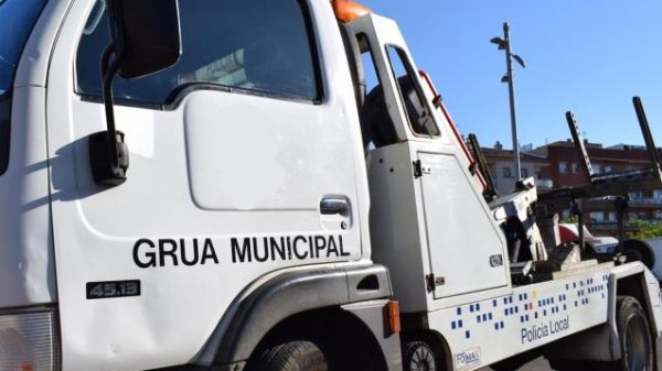 Grua Municipal de un ayuntamiento cualquiera