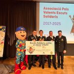 Imagen con el cheque de 1.000.000 E