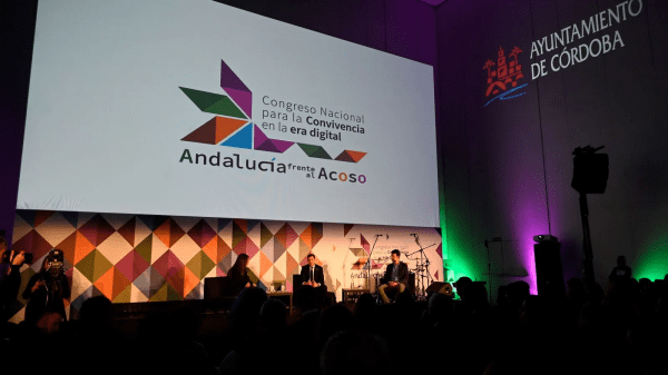 Imagen de la sesion inaugural del Congreso Nacional para la Convivencia en la Era Digital en Cordoba