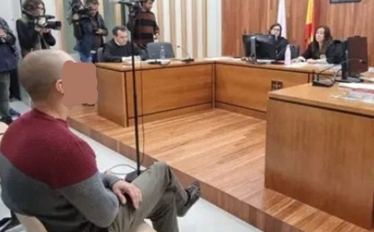 Versiones enfrentadas en el proceso contra un policía local de Vigo, acusado de agresión sexual a una joven 9 PL Vigo Juicio