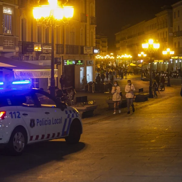 Patrulla del turno de noche de la Policia Local