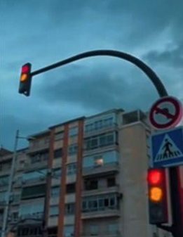 Uno de los nuevos semaforos